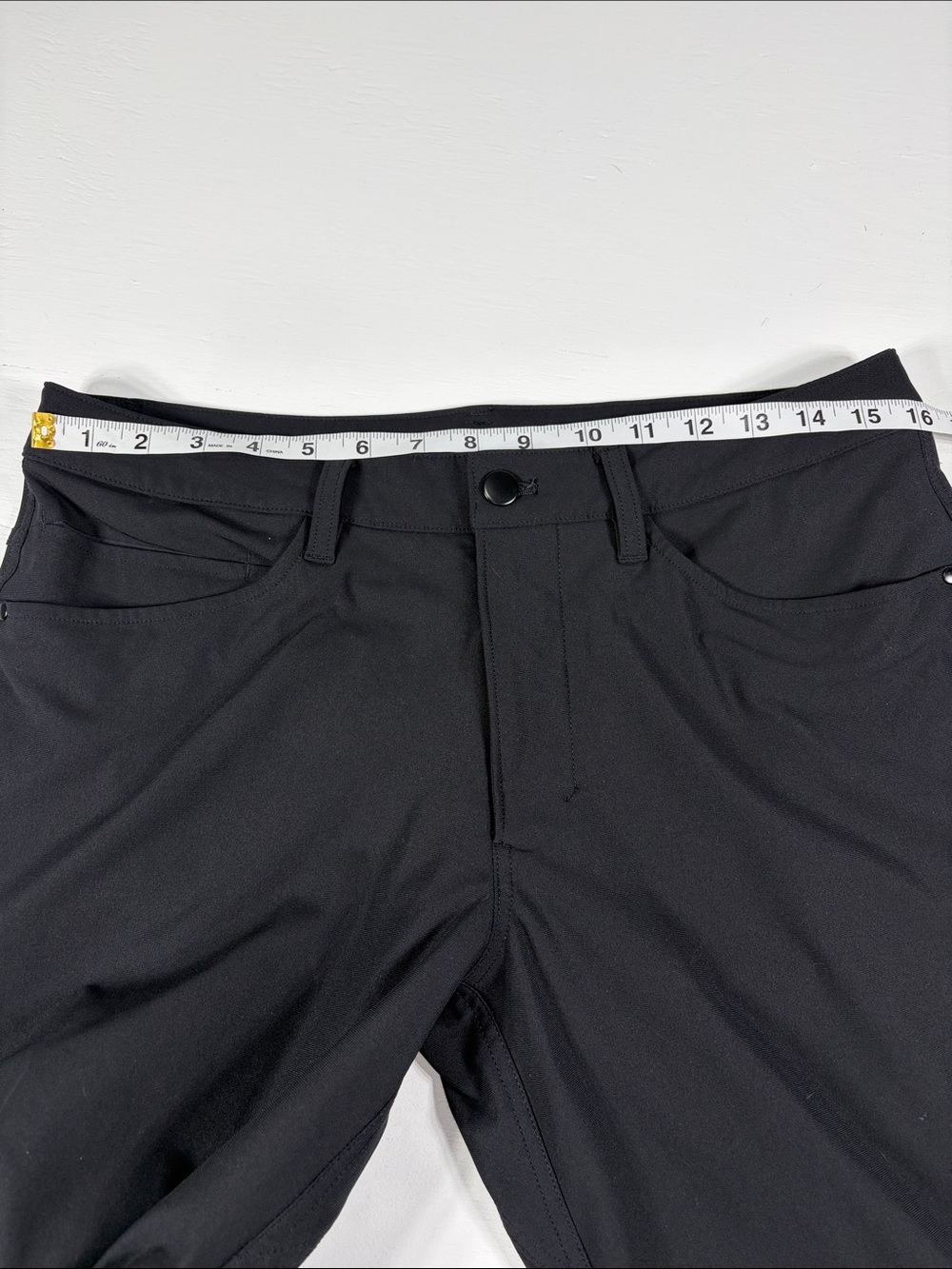 Lululemon men’s size 31 commission slim fit chino pants black EUC - Picture 9 of 10